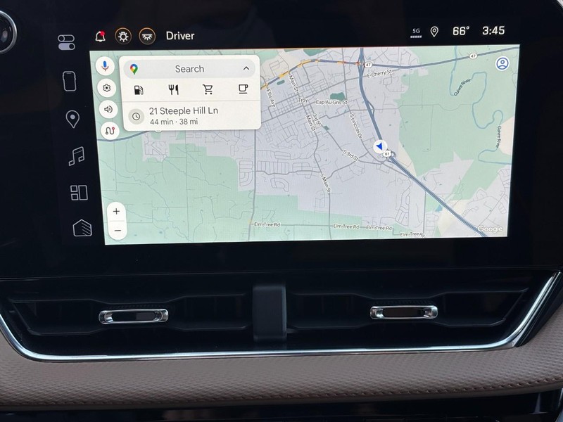 Chevrolet Equinox Vehicle Image 17