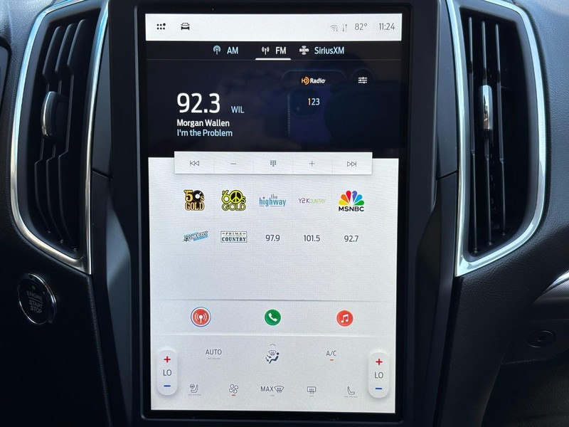 Ford Edge Vehicle Image 13
