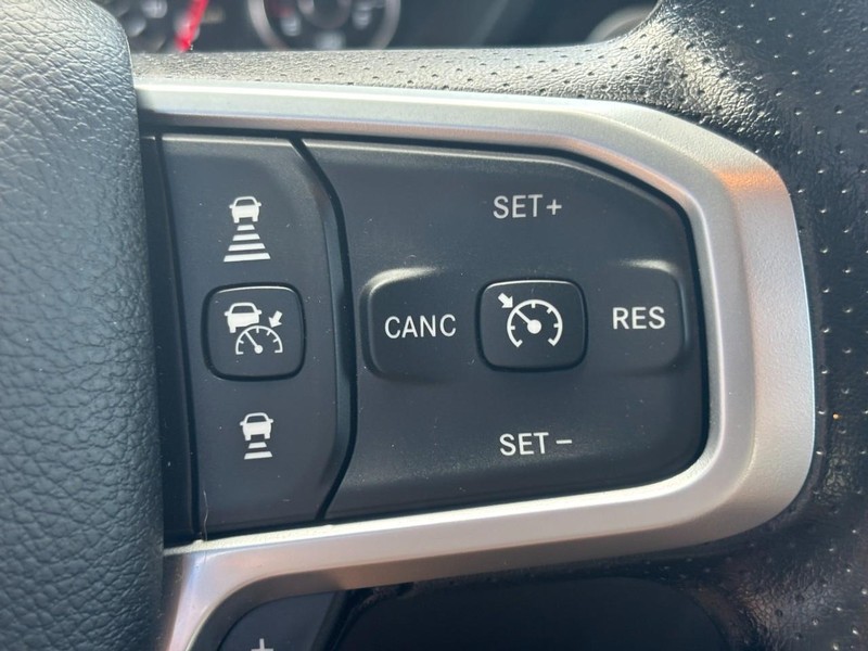 Ram 1500 Vehicle Image 18