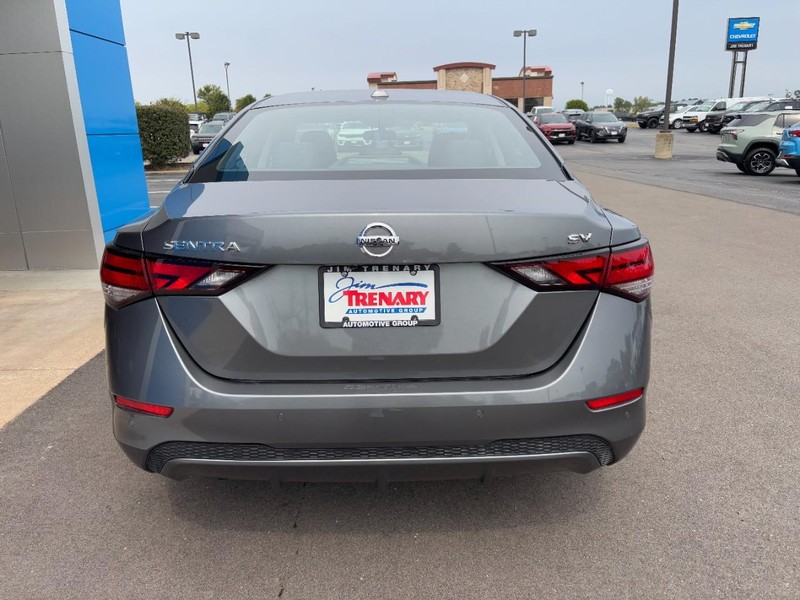 Nissan Sentra Vehicle Image 05