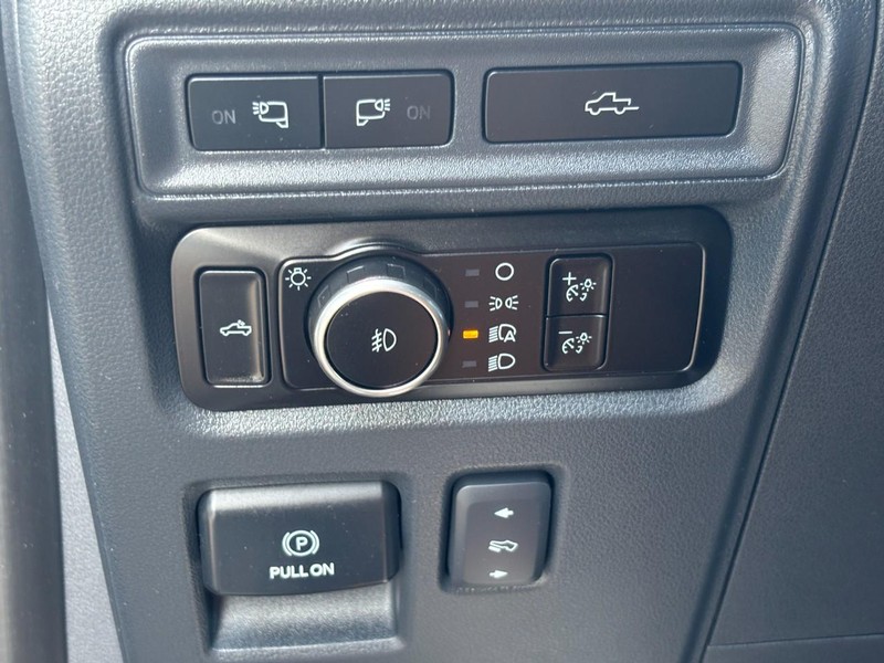 Ford F-150 Vehicle Image 16