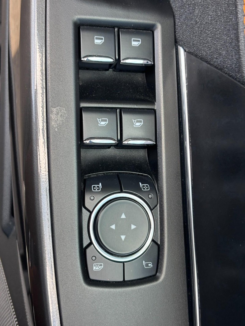 Ford F-150 Vehicle Image 24