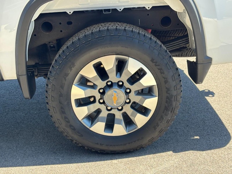 Chevrolet Silverado 2500HD Vehicle Image 07