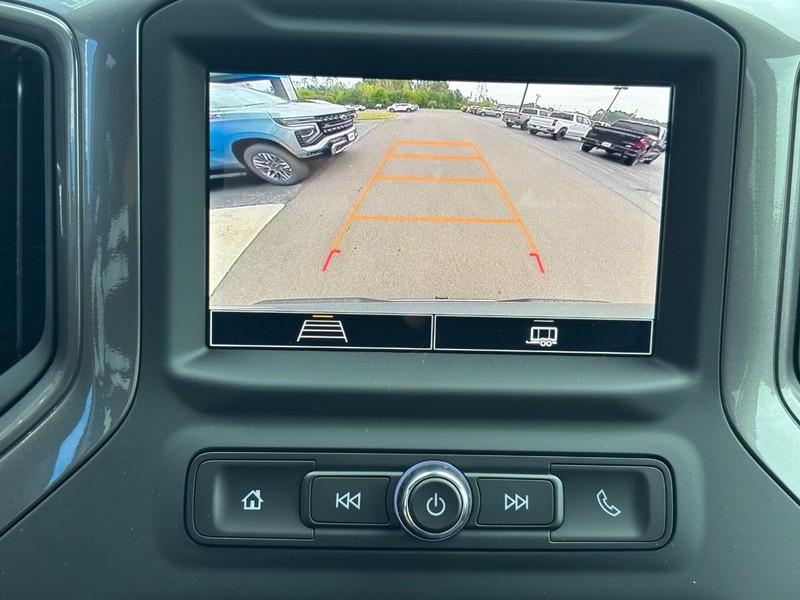 Chevrolet Silverado 1500 Vehicle Image 16