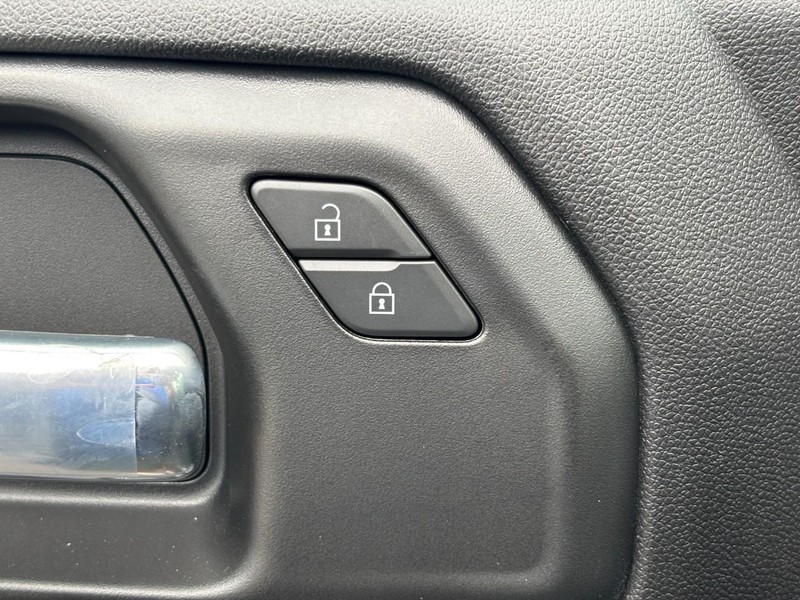 Chevrolet Silverado 1500 Vehicle Image 19