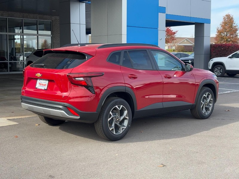 Chevrolet Trax Vehicle Image 03