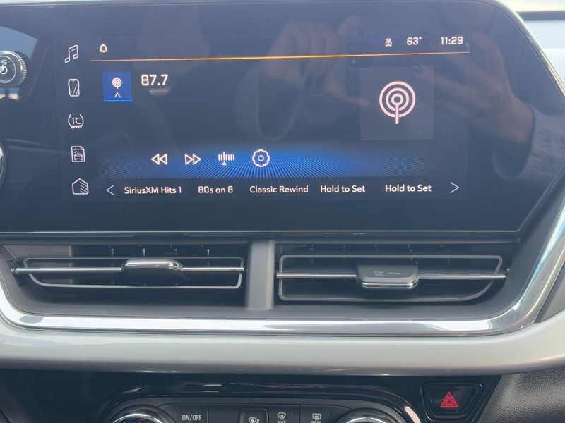 Chevrolet Trax Vehicle Image 08