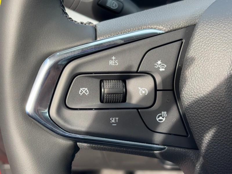 Chevrolet Trax Vehicle Image 12