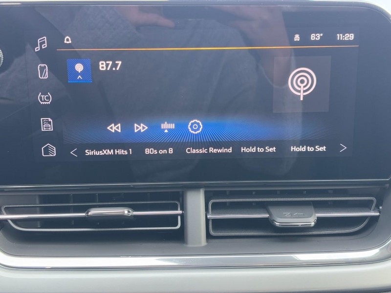 Chevrolet Trax Vehicle Image 15