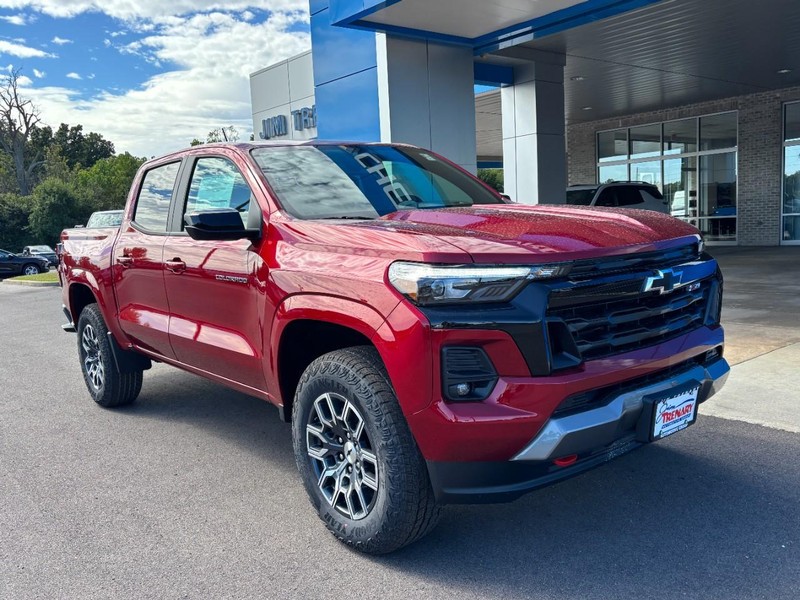 Chevrolet Colorado Vehicle Image 02
