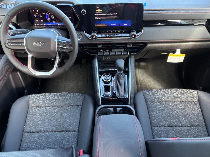 Chevrolet Colorado Vehicle Image 06