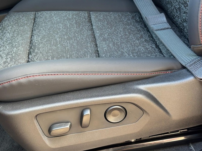 Chevrolet Colorado Vehicle Image 20