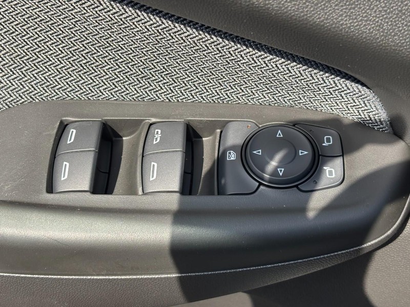 Chevrolet TrailBlazer Vehicle Image 19