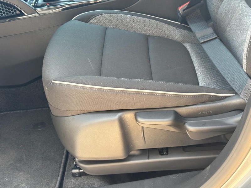 Chevrolet TrailBlazer Vehicle Image 21
