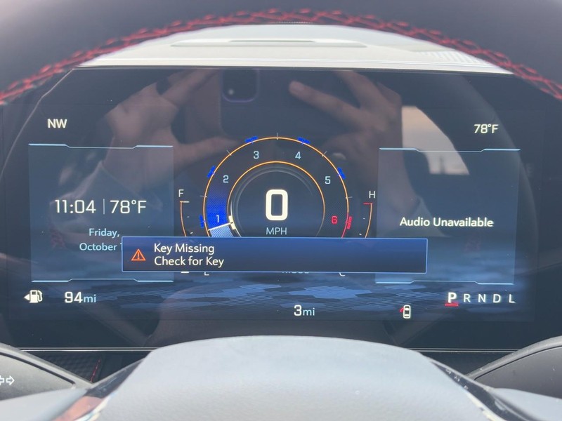 Chevrolet Equinox Vehicle Image 14