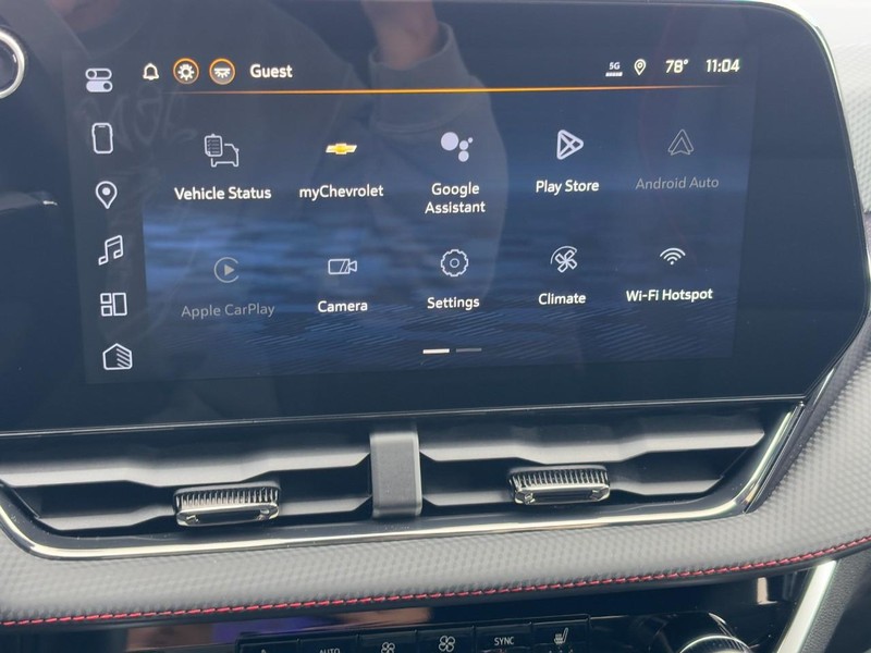 Chevrolet Equinox Vehicle Image 15