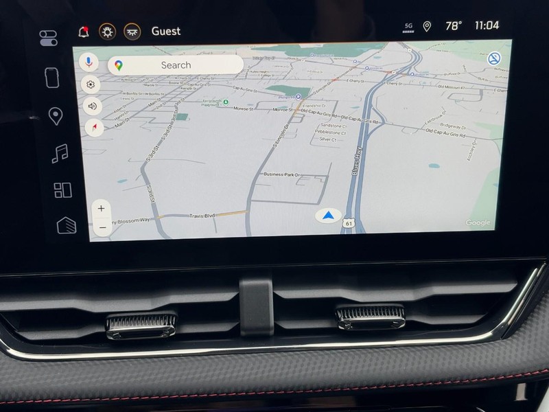 Chevrolet Equinox Vehicle Image 17