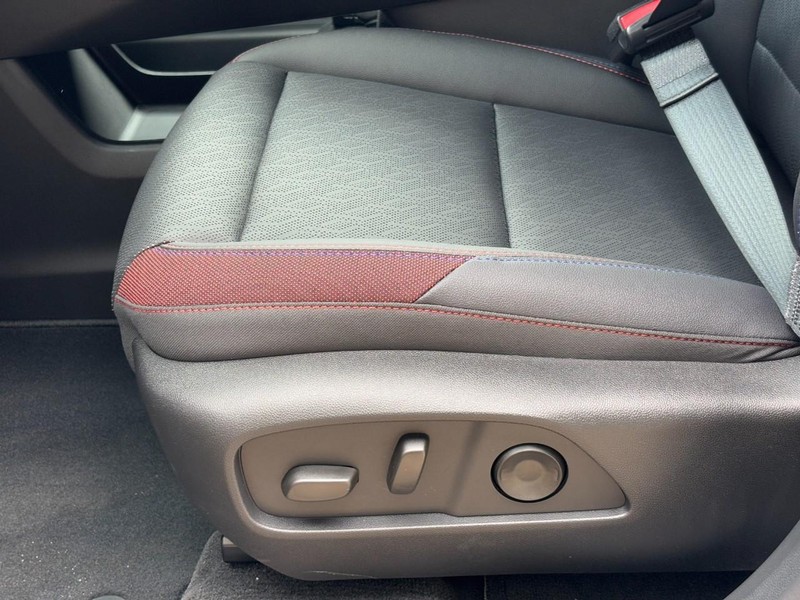 Chevrolet Equinox Vehicle Image 21