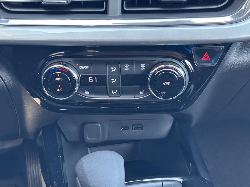 Chevrolet Trax Vehicle Image 10