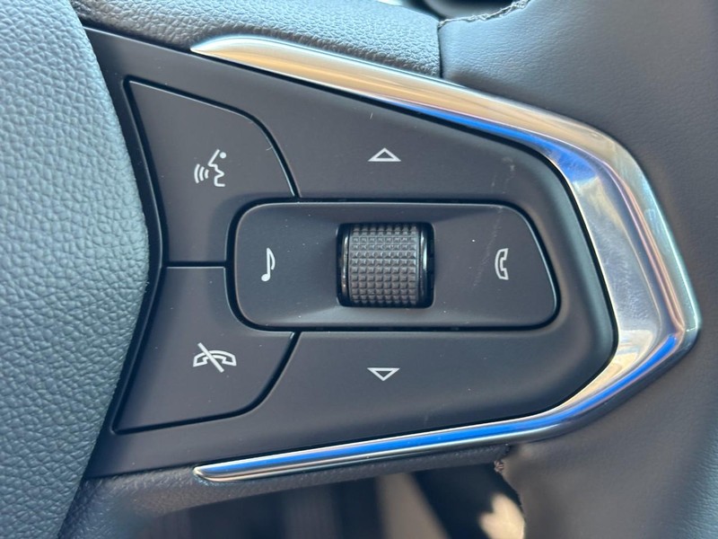 Chevrolet Trax Vehicle Image 14