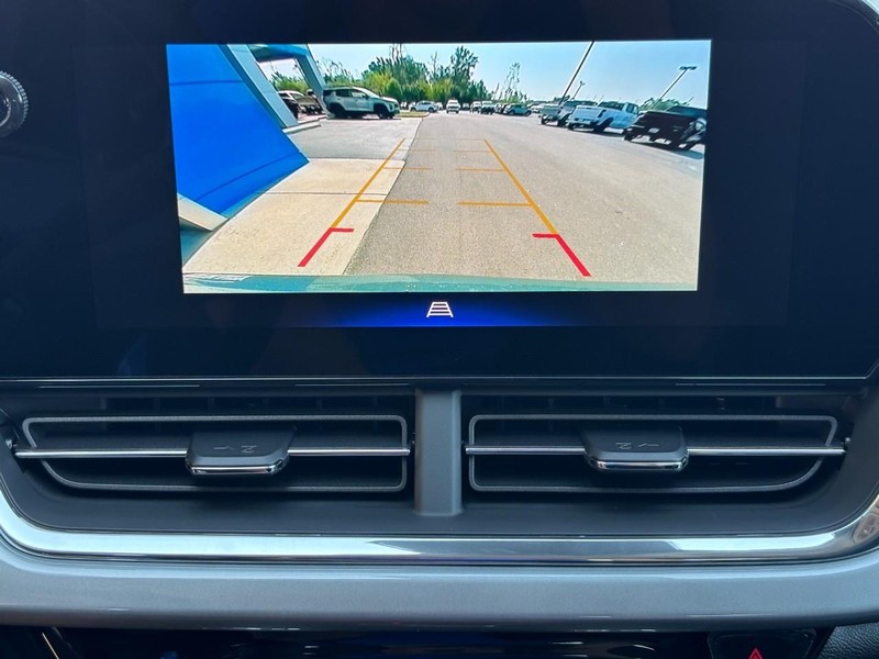 Chevrolet Trax Vehicle Image 17