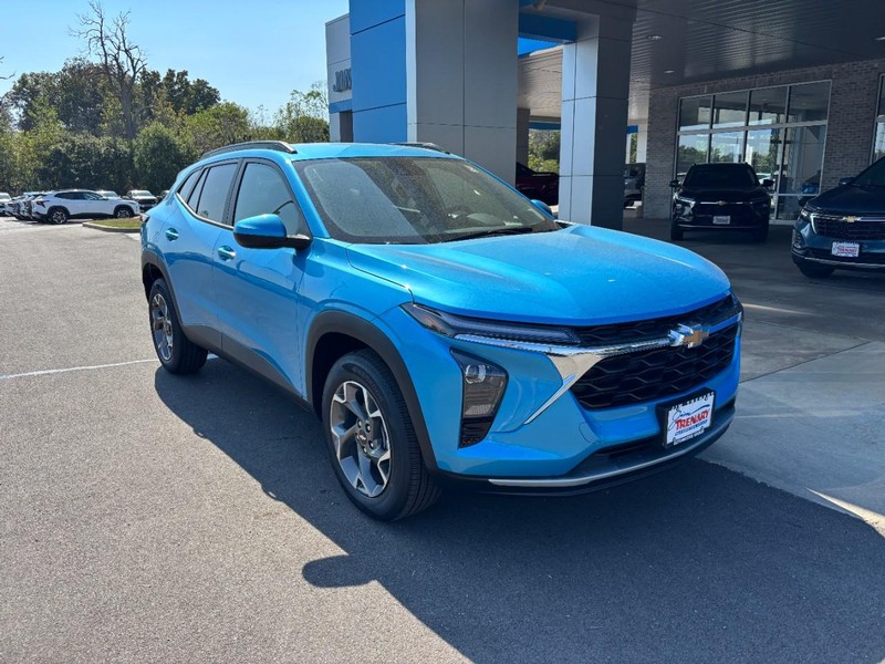 Chevrolet Trax Vehicle Image 02