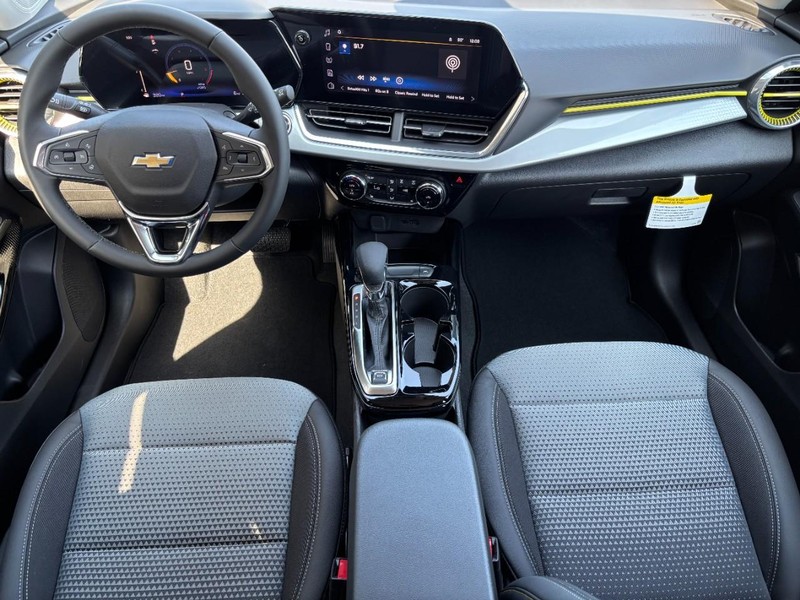 Chevrolet Trax Vehicle Image 06