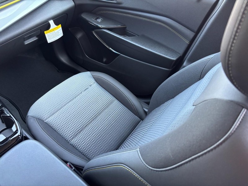 Chevrolet Trax Vehicle Image 11
