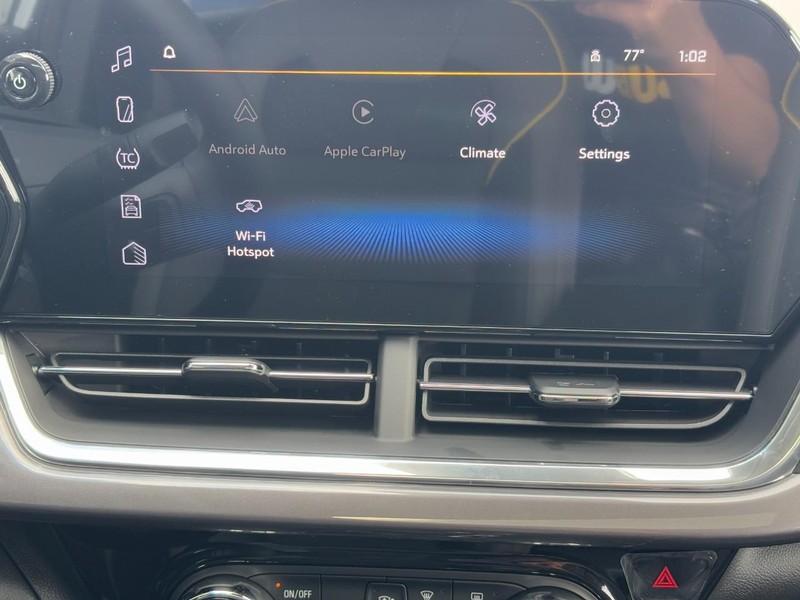 Chevrolet Trax Vehicle Image 08