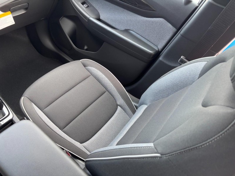 Chevrolet TrailBlazer Vehicle Image 10