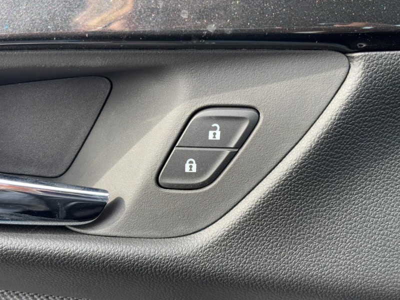 Chevrolet TrailBlazer Vehicle Image 19