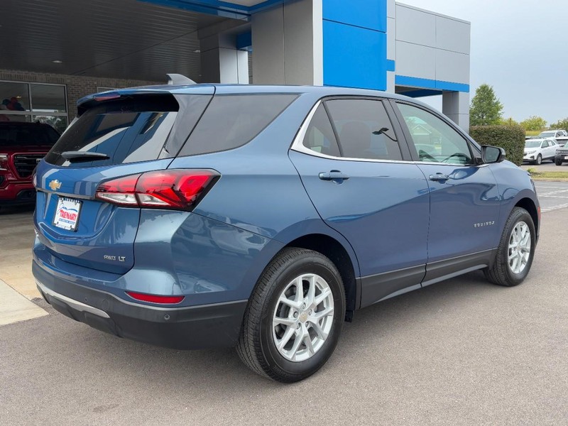 Chevrolet Equinox Vehicle Image 03