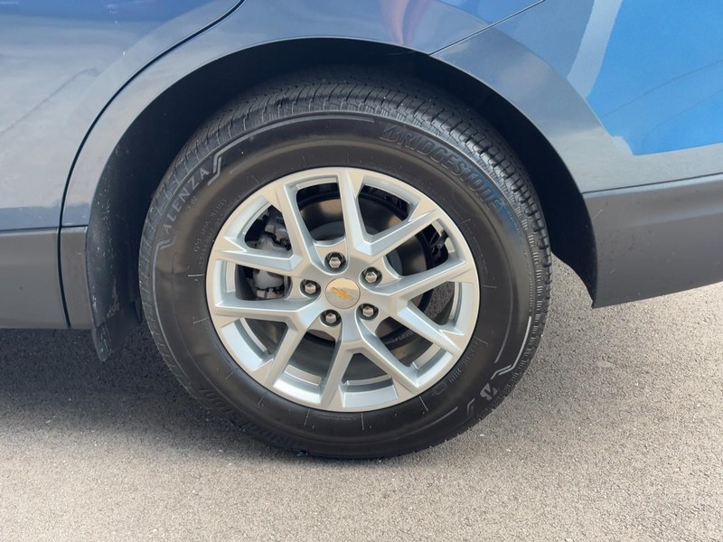 Chevrolet Equinox Vehicle Image 07