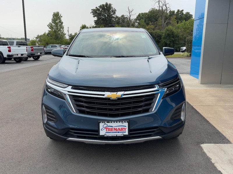 Chevrolet Equinox Vehicle Image 09