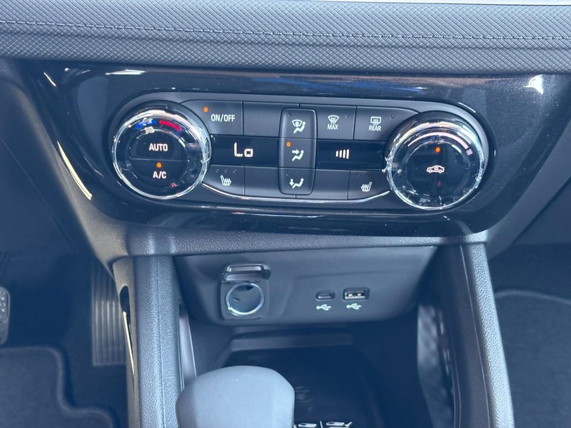 Chevrolet TrailBlazer Vehicle Image 10