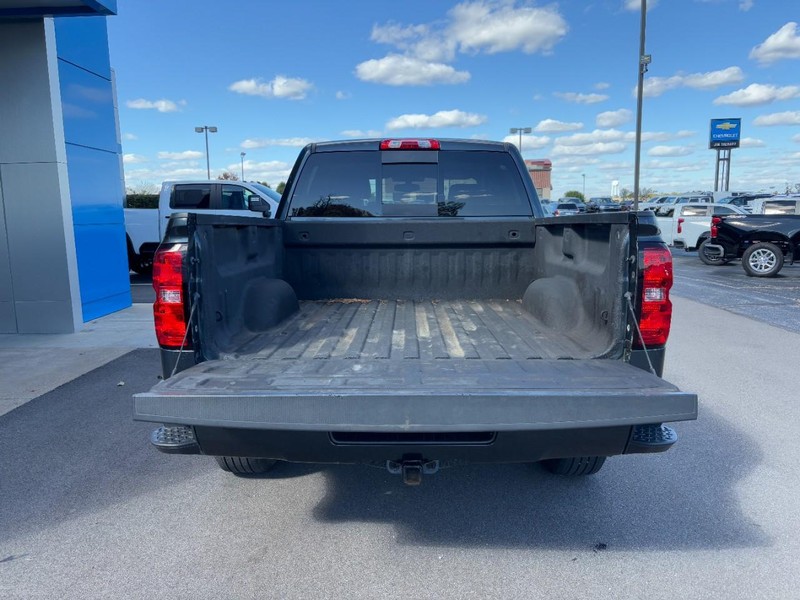 Chevrolet Silverado 1500 Vehicle Image 04