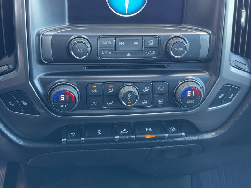 Chevrolet Silverado 1500 Vehicle Image 22