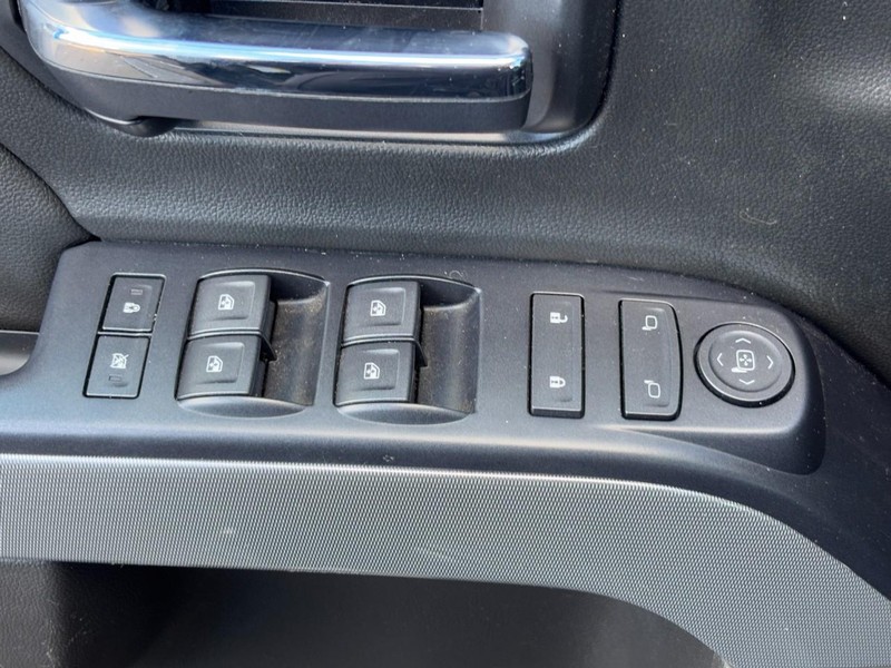 Chevrolet Silverado 1500 Vehicle Image 23