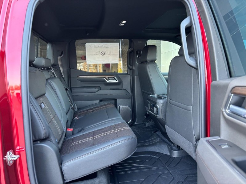 Chevrolet Silverado 1500 Vehicle Image 05