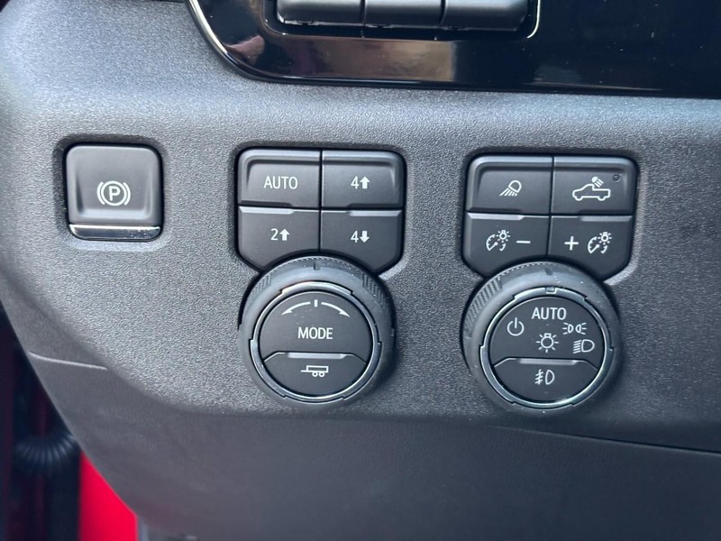 Chevrolet Silverado 1500 Vehicle Image 11