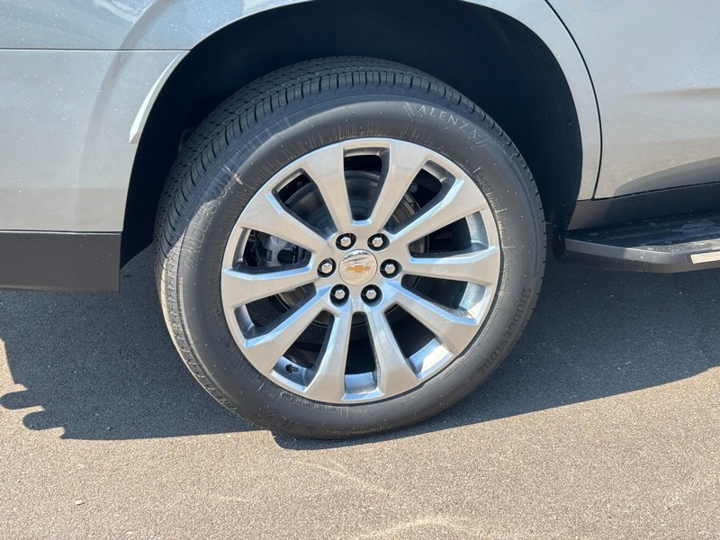 Chevrolet Tahoe Vehicle Image 04