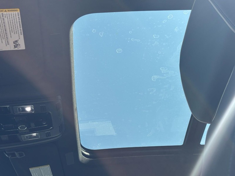 Chevrolet Tahoe Vehicle Image 21