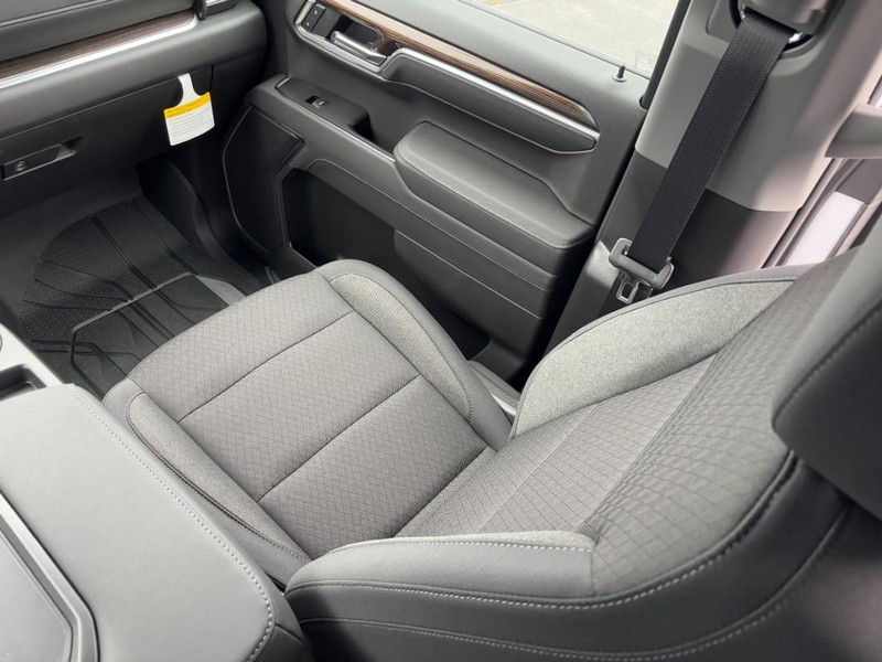 Chevrolet Silverado 1500 Vehicle Image 10