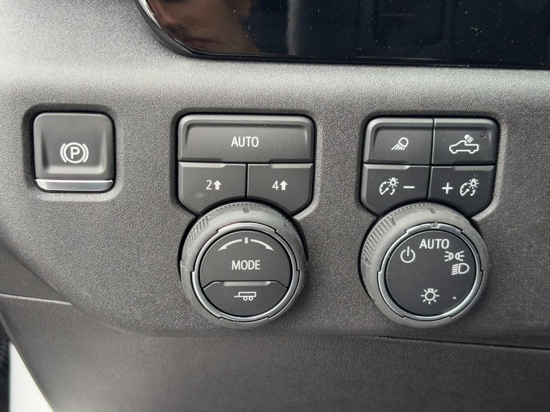 Chevrolet Silverado 1500 Vehicle Image 11