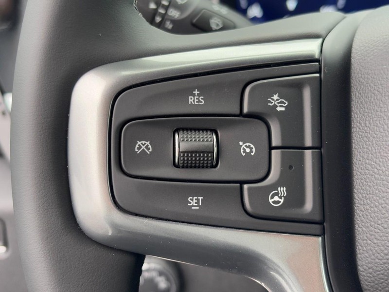 Chevrolet Silverado 1500 Vehicle Image 12