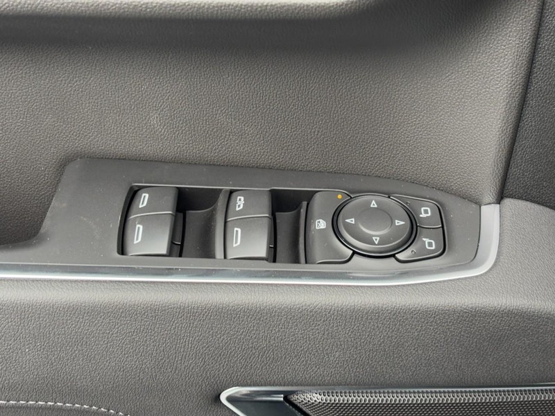 Chevrolet Silverado 1500 Vehicle Image 19