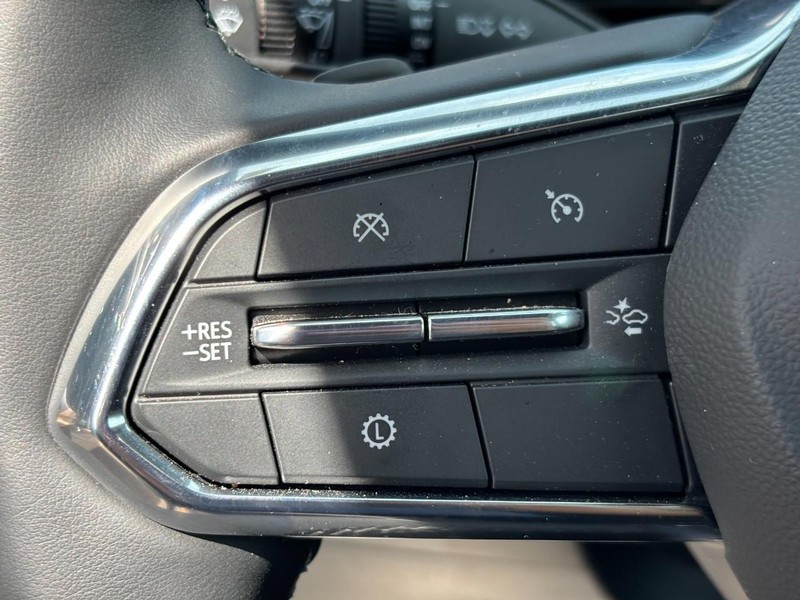 Chevrolet Equinox Vehicle Image 13