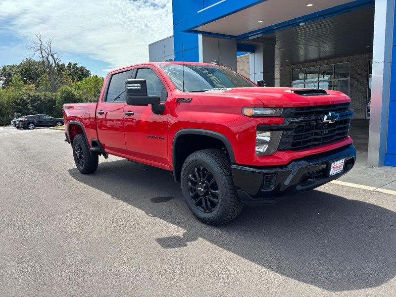 Chevrolet Silverado 2500HD Vehicle Image 02