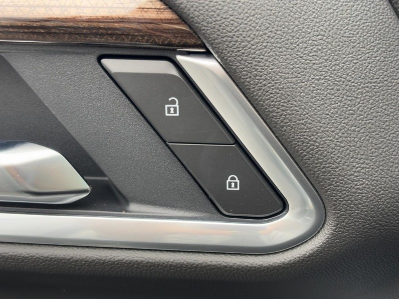 Chevrolet Silverado 1500 Vehicle Image 20