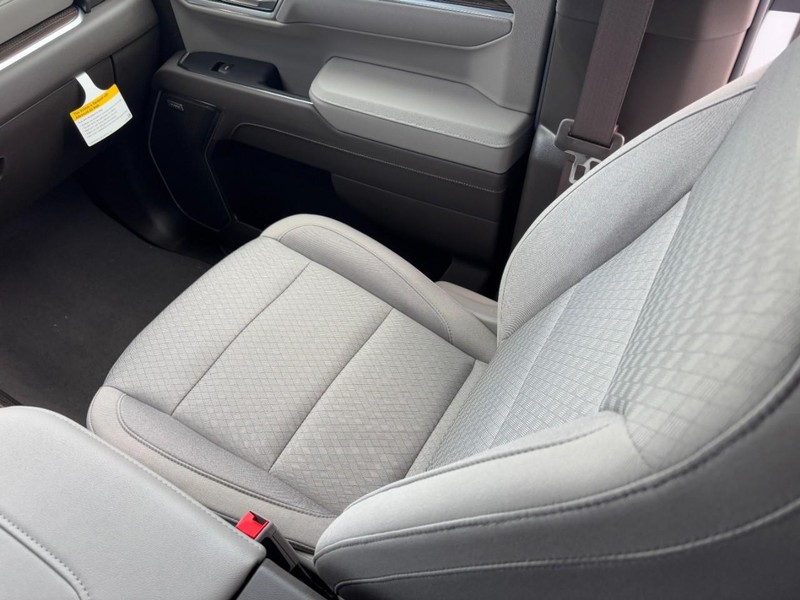 Chevrolet Silverado 1500 Vehicle Image 11